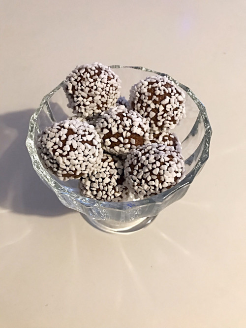 Chokladbollar med pepparkakssmak