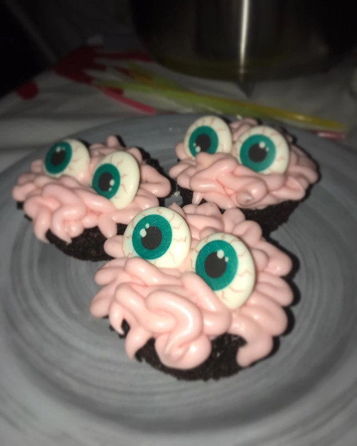 Monster cupcakes!