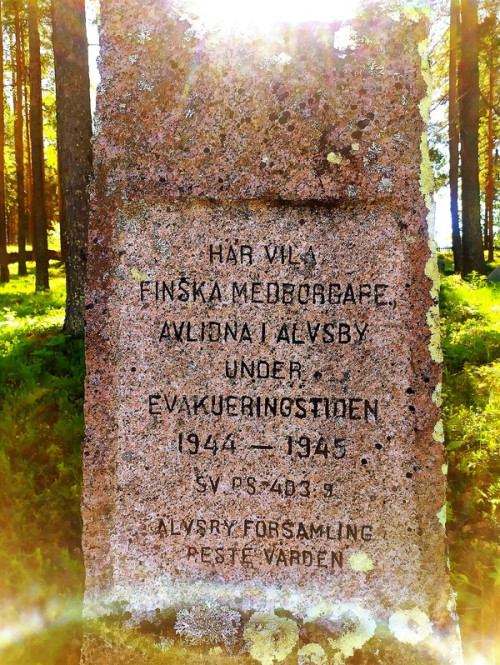 Minnesstenen på Älvsby kyrkogård