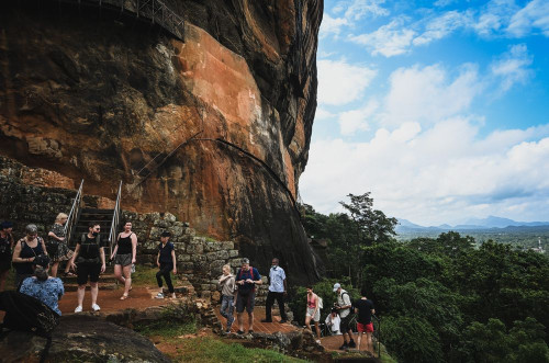 Sigiriya (Lejonets berg) ~ på väg upp